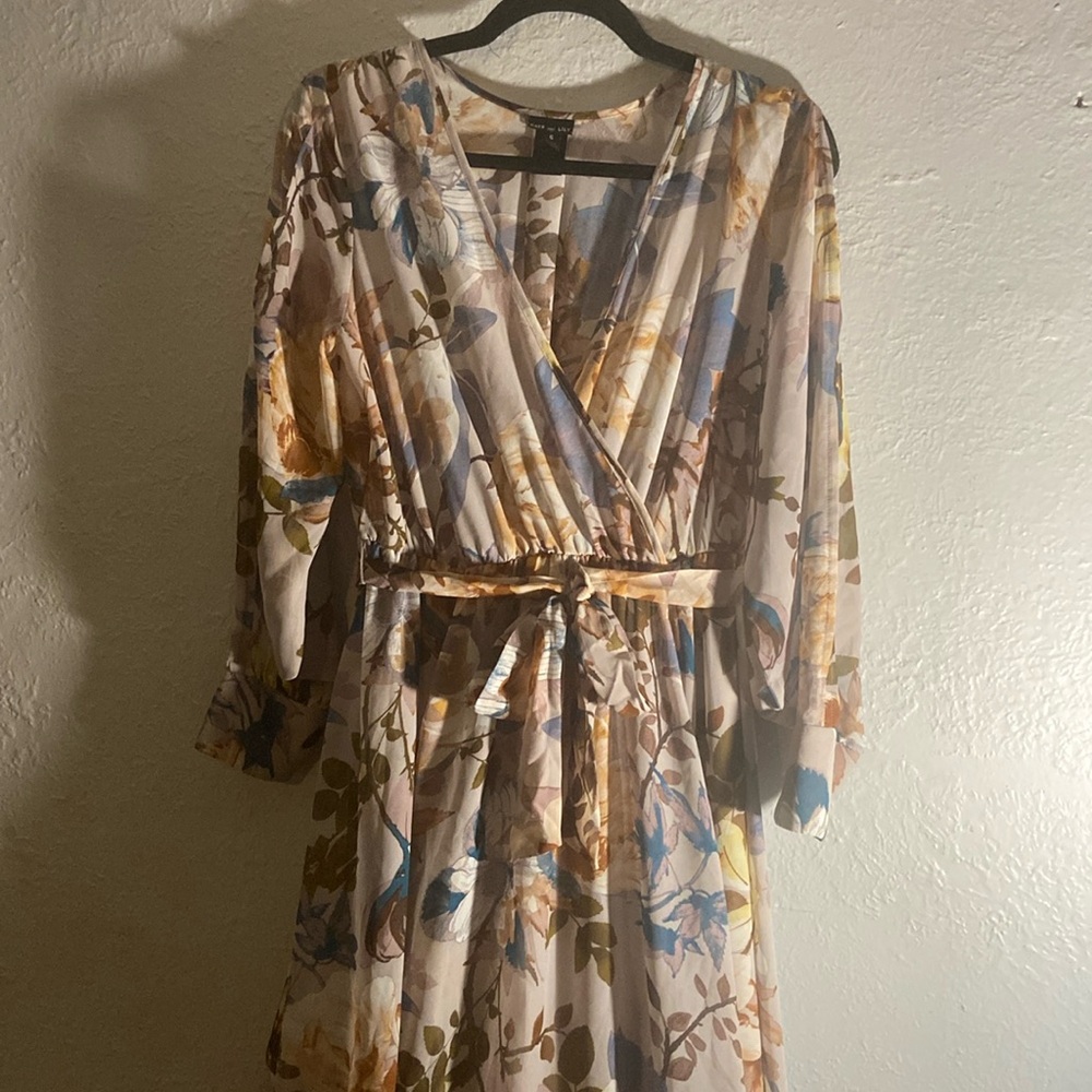 Floral flowy dress
